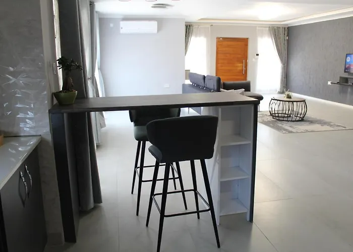 Villa 13 Maun