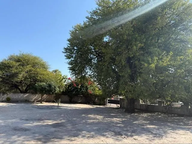 Jacobsen Bungalow In Maun, Boronyane
